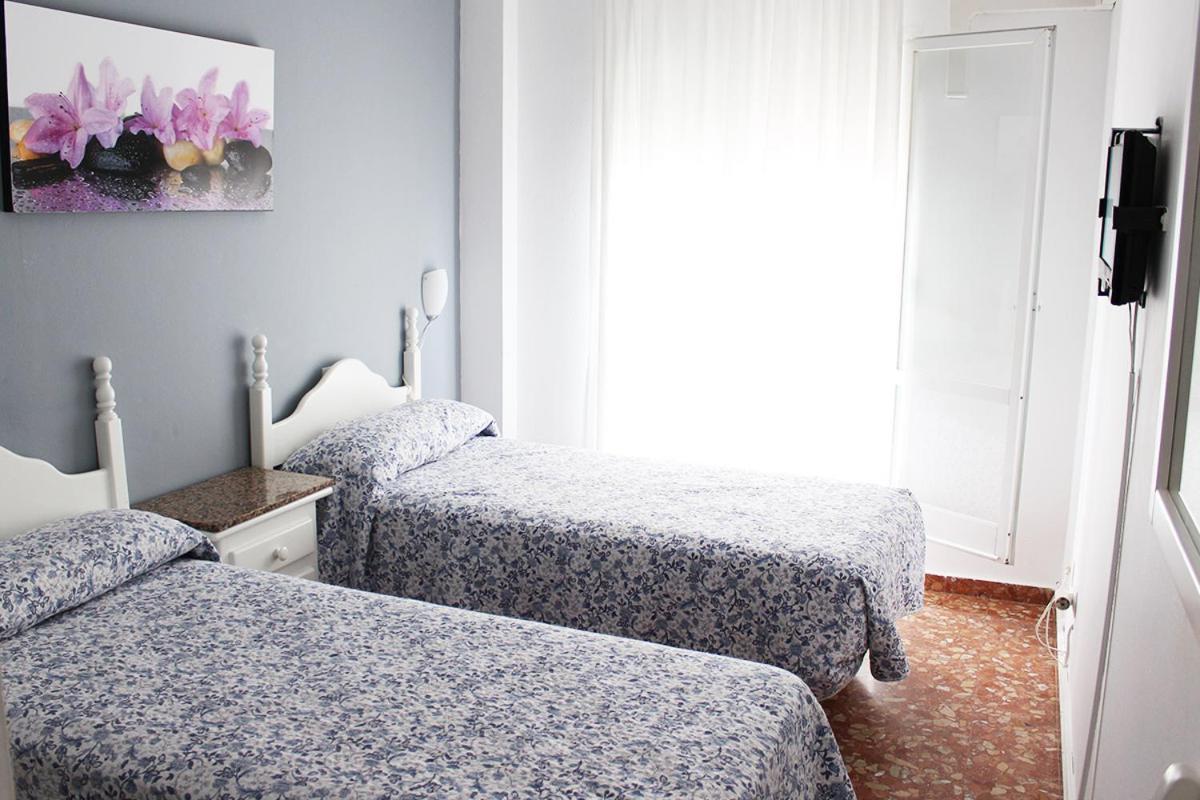 Hostal La Malagueña Estepona Exterior foto